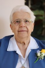 Sister Loretta Penchi headshot