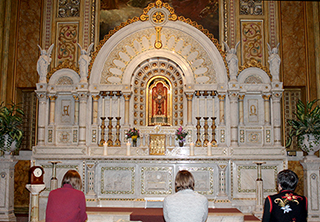 Sisters praying in adoration chapel